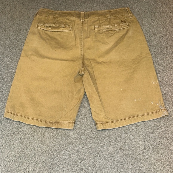 American Eagle Distressed Khaki Tan Shorts Paint Splatter Work Ware- Size 31 AEO - Picture 10 of 12